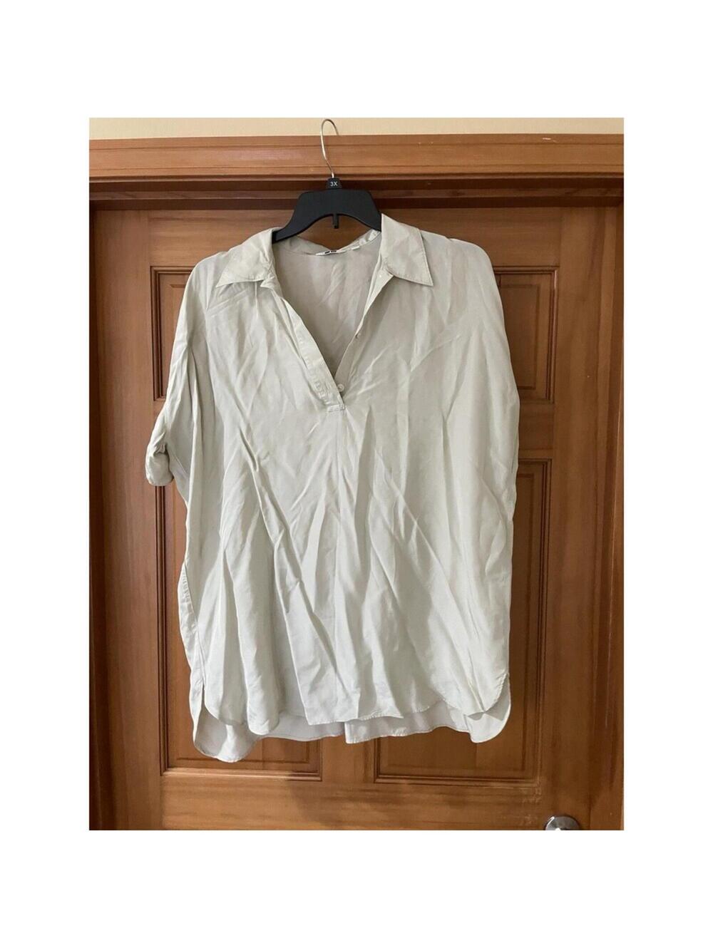 Women’s Uniqlo Short Sleeve Oversized Sage Green Shirt S Small Collared